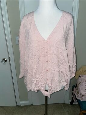 Express Light Pink V-Neck Button-Front Women's Top